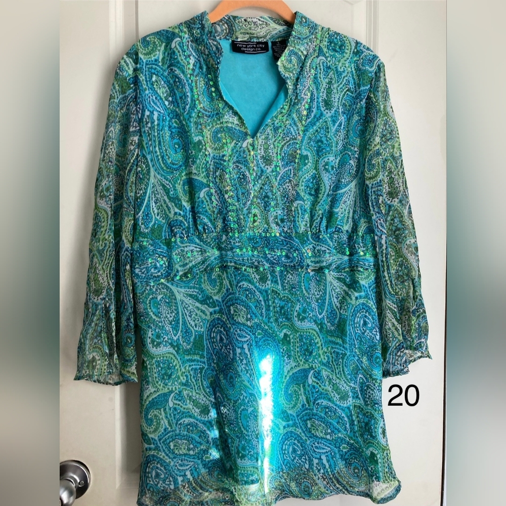 Y2k womens top sz L paisley print sheer sleeve sequin lighweight casual